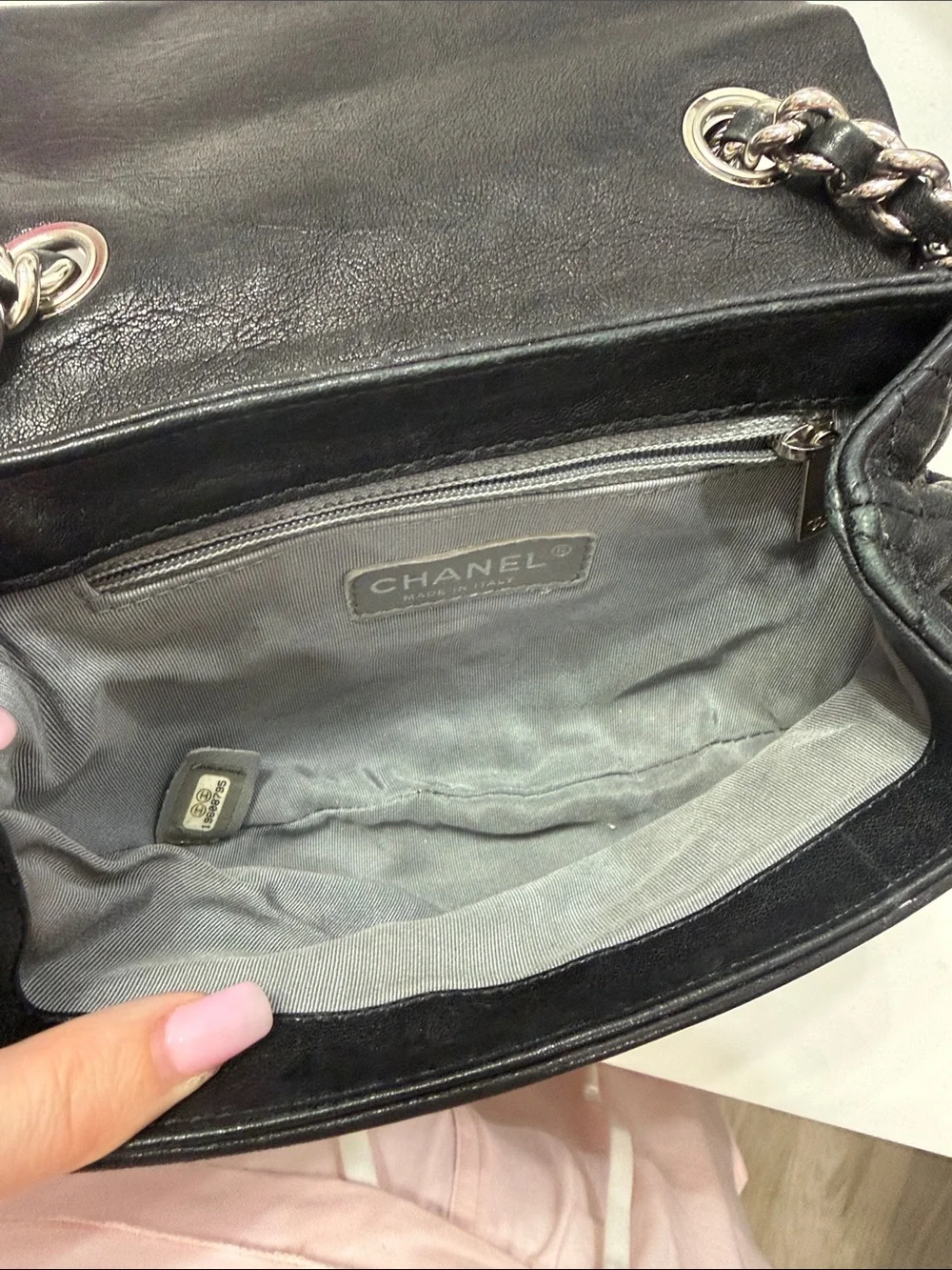 CHANEL Black Quilted leather chain around Crossbody with Silver CC Chain